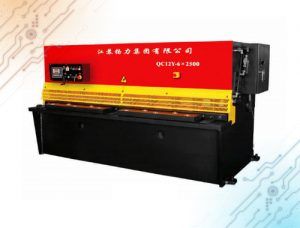 NEXTTEC | En qué casos se utiliza una Cizalla para cortar metal (2)
